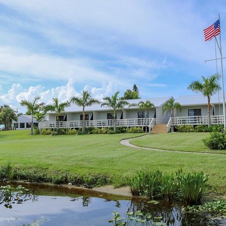 The Rivers Edge Motel LaBelle 外观 照片