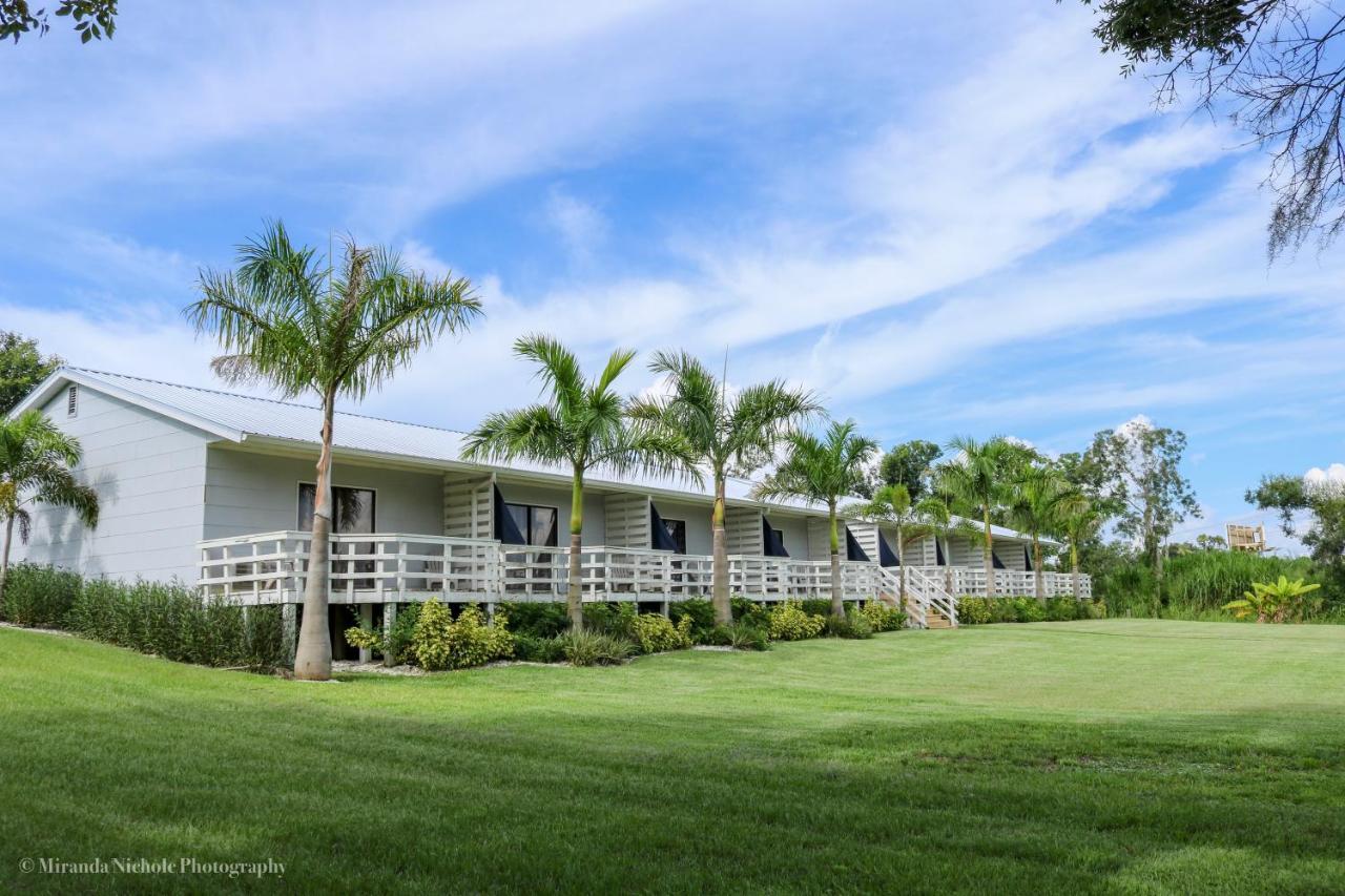The Rivers Edge Motel LaBelle 外观 照片