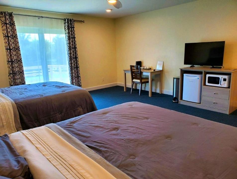 The Rivers Edge Motel LaBelle 外观 照片